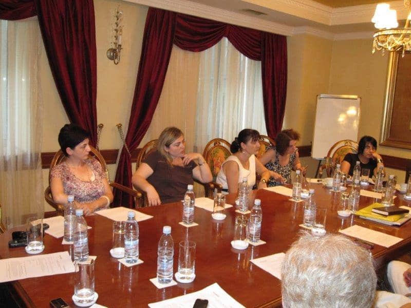 სამუშაო შეხვედრა ბავშვთა დაცვის სფეროს თანამშრომლებთან – სურათი 1